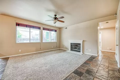 Living - 11078 Sawtooth Peak Way, Clovis, CA 93619 photo 3 of 8