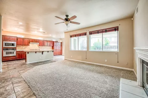 Living - 11078 Sawtooth Peak Way, Clovis, CA 93619 photo 4 of 8