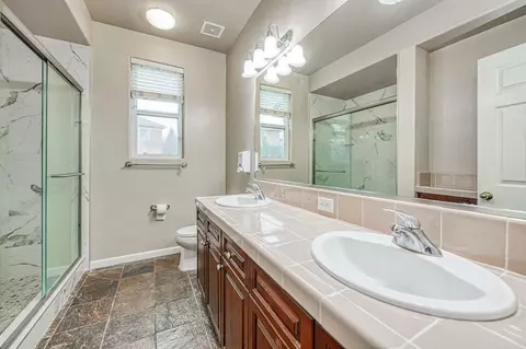 Bath - 11078 Sawtooth Peak Way, Clovis, CA 93619 photo 1 of 3