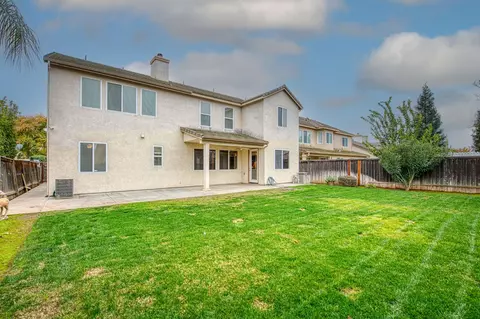 Exterior - 11078 Sawtooth Peak Way, Clovis, CA 93619 photo 2 of 4
