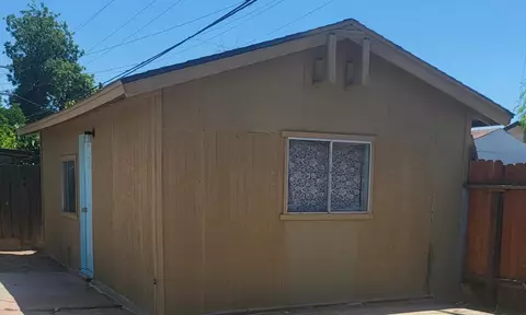 3620 E Illinois Ave, Fresno, CA 93702