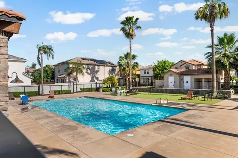 Exterior - 1532 Joy Dr, Clovis, CA 93619 photo 15 of 15