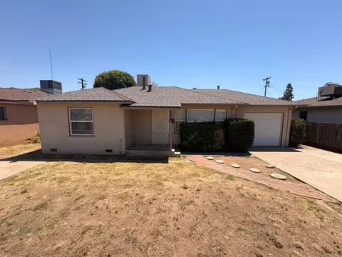 778 N Magnolia Ave, Farmersville, CA 93223