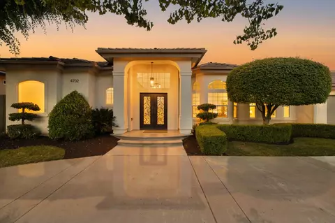 Exterior - 4702 N Fallingwater Ln, Clovis, CA 93619 photo 4 of 11