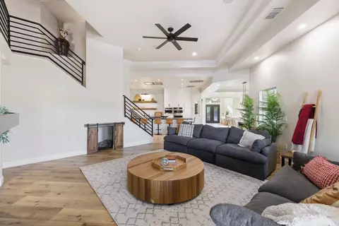Living - 4702 N Fallingwater Ln, Clovis, CA 93619 photo 2 of 3