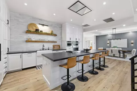 Kitchen - 4702 N Fallingwater Ln, Clovis, CA 93619 photo 2 of 3