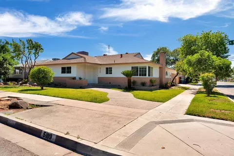 5189 N Callisch Ave, Fresno, CA 93710