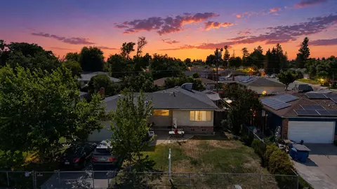 View/Area - 945 S 1st St, Kerman, CA 93630 photo 6 of 8