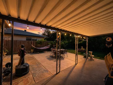Exterior - 945 S 1st St, Kerman, CA 93630 photo 8 of 9