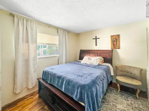 Bedroom - 945 S 1st St, Kerman, CA 93630 photo 3 of 5