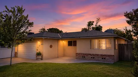 Exterior - 945 S 1st St, Kerman, CA 93630 photo 1 of 9