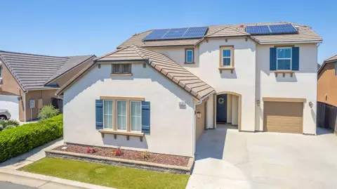 Exterior - 3727 Chessa Ln, Clovis, CA 93619 photo 2 of 8