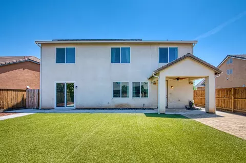 Exterior - 3727 Chessa Ln, Clovis, CA 93619 photo 5 of 8