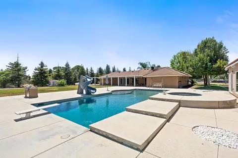Exterior - 10024 E Bullard Ave, Clovis, CA 93619 photo 22 of 28