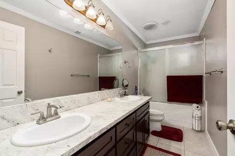 Bath - 10024 E Bullard Ave, Clovis, CA 93619 photo 1 of 7