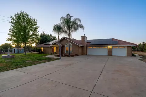 Exterior - 10024 E Bullard Ave, Clovis, CA 93619 photo 2 of 28