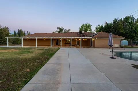 Exterior - 10024 E Bullard Ave, Clovis, CA 93619 photo 16 of 28