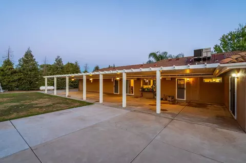 Exterior - 10024 E Bullard Ave, Clovis, CA 93619 photo 17 of 28