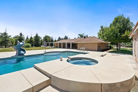 Exterior - 10024 E Bullard Ave, Clovis, CA 93619 photo 23 of 28