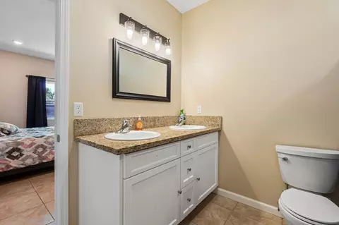 Bath - 10024 E Bullard Ave, Clovis, CA 93619 photo 6 of 7