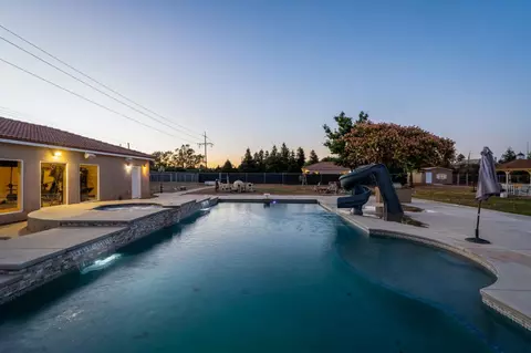Exterior - 10024 E Bullard Ave, Clovis, CA 93619 photo 9 of 28