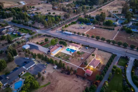View/Area - 10024 E Bullard Ave, Clovis, CA 93619 photo 3 of 8