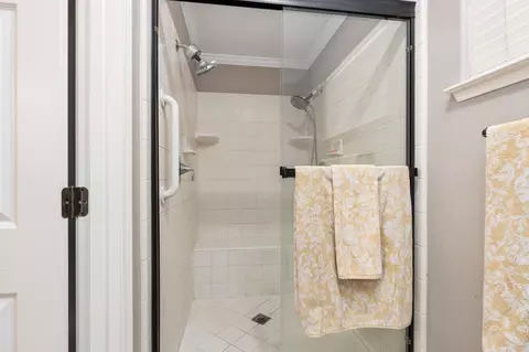 Bath - 10024 E Bullard Ave, Clovis, CA 93619 photo 3 of 7