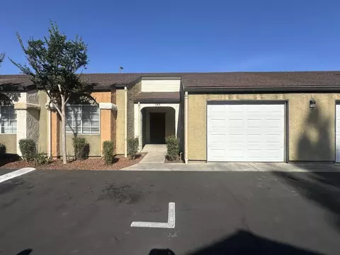 5140 E Kings Canyon Rd #145, Fresno, CA 93727