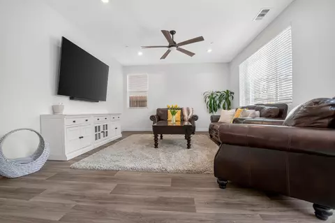 Living - 4242 Hampton Way, Clovis, CA 93619 photo 1 of 1