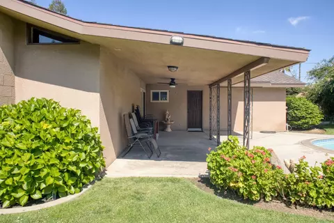 Exterior - 409 California Ave, Madera, CA 93637 photo 7 of 11