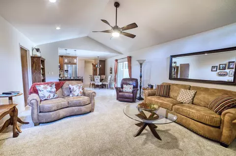 Living - 409 California Ave, Madera, CA 93637 photo 3 of 3