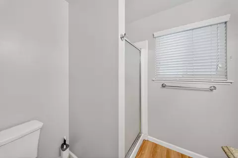Bath - 1091 Stanford Ave, Clovis, CA 93611 photo 5 of 5
