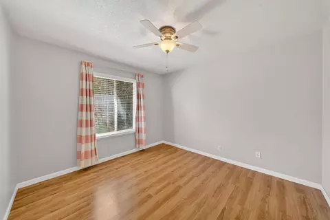 Bedroom - 1091 Stanford Ave, Clovis, CA 93611 photo 4 of 12