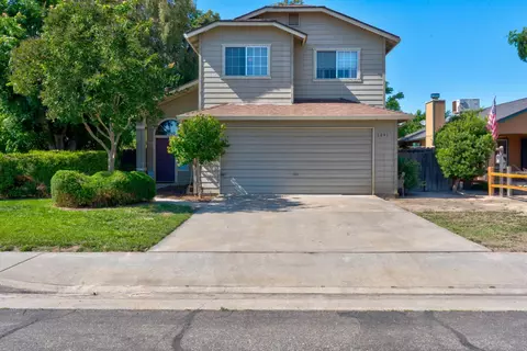 1241 Warkentin St, Kingsburg, CA 93631