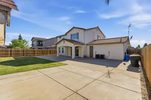 Exterior - 1406 Lily Ave, Sanger, CA 93657 photo 1 of 3