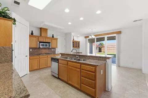 Kitchen - 1406 Lily Ave, Sanger, CA 93657 photo 2 of 2