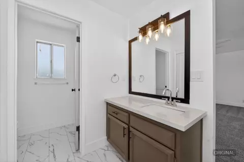 Bath - 2929 W Sinclair St, Caruthers, CA 93609 photo 5 of 5