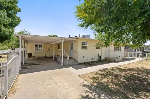 11071 Hume Ave, Hanford, CA 93230