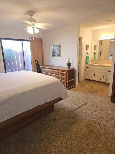 Bedroom - 1657 Willow Ave, Clovis, CA 93612 photo 1 of 3