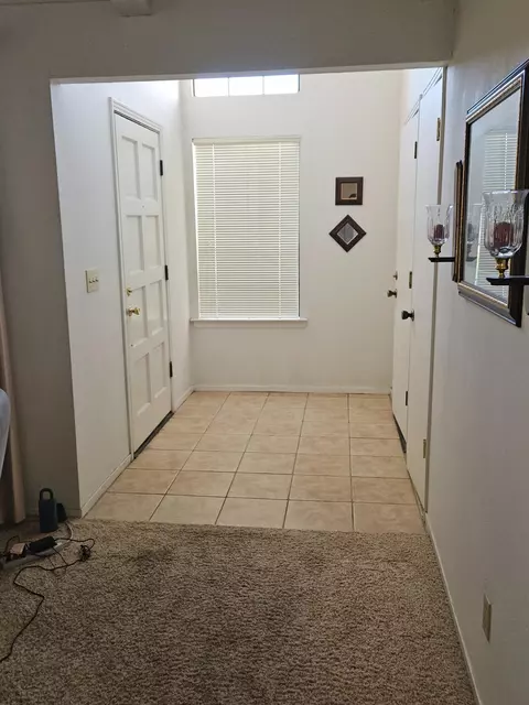 Entry Way - 1657 Willow Ave, Clovis, CA 93612 photo 2 of 2