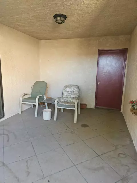 Exterior - 1657 Willow Ave, Clovis, CA 93612 photo 2 of 5