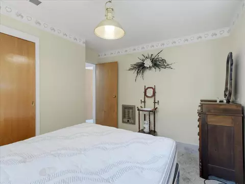 Bedroom - 45167 Tolladay Rd, Oakhurst, CA 93644 photo 2 of 4