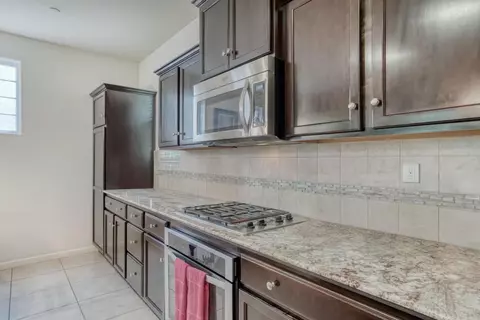 Kitchen - 1525 N Piccadilly Ln, Clovis, CA 93619 photo 2 of 2