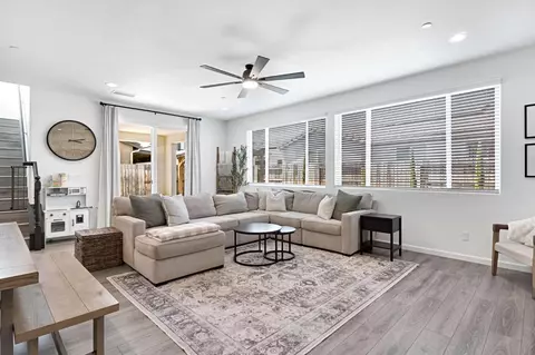 Living - 4155 Dennis Ave, Clovis, CA 93619 photo 2 of 2