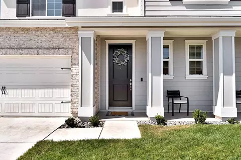 Exterior - 4155 Dennis Ave, Clovis, CA 93619 photo 4 of 8