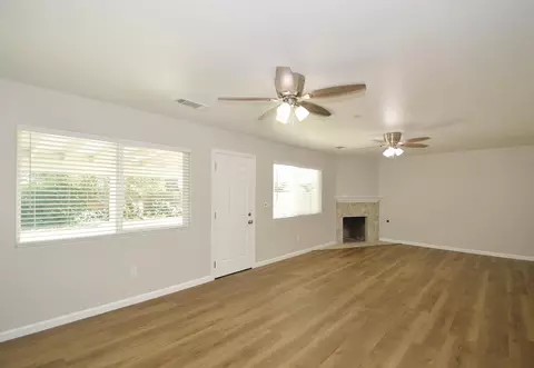 3422 E Michigan Ave, Fresno, CA 93703