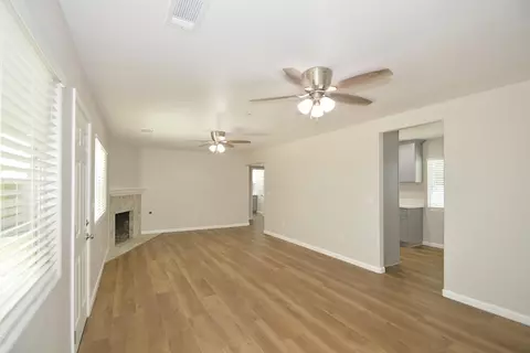 3422 E Michigan Ave, Fresno, CA 93703