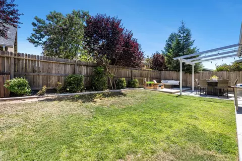 Exterior - 4112 Alamos Ave, Clovis, CA 93619 photo 8 of 8