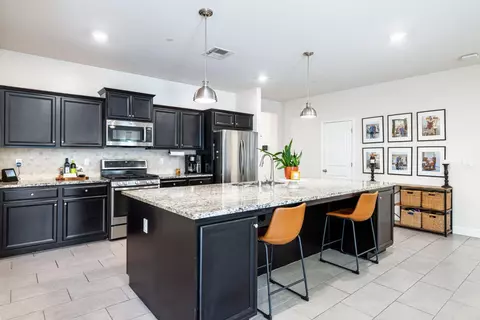 Kitchen - 4112 Alamos Ave, Clovis, CA 93619 photo 2 of 4