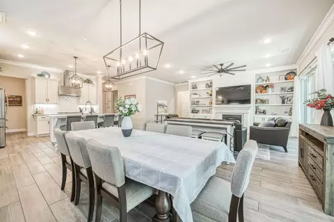 Dining - 585 Bloom Ln, Clovis, CA 93619 photo 3 of 4